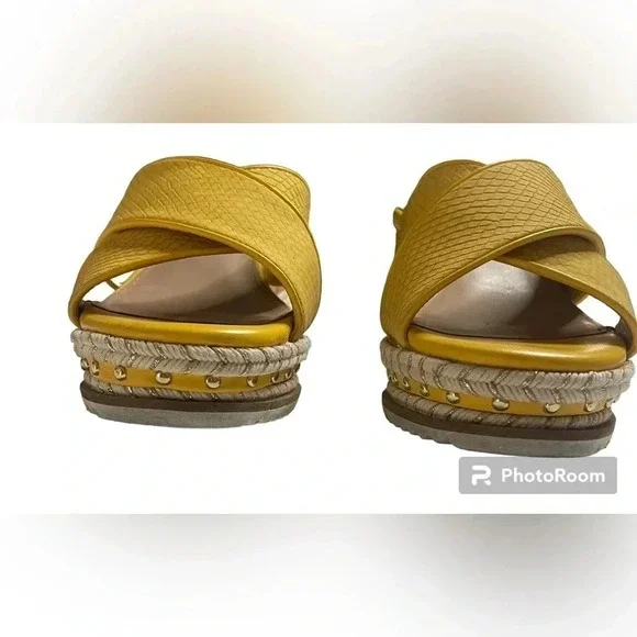 BCBGeneration Sandals - Picture 3 of 10